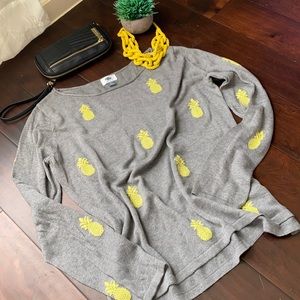 Pineapple sweater - light weight Old Navy